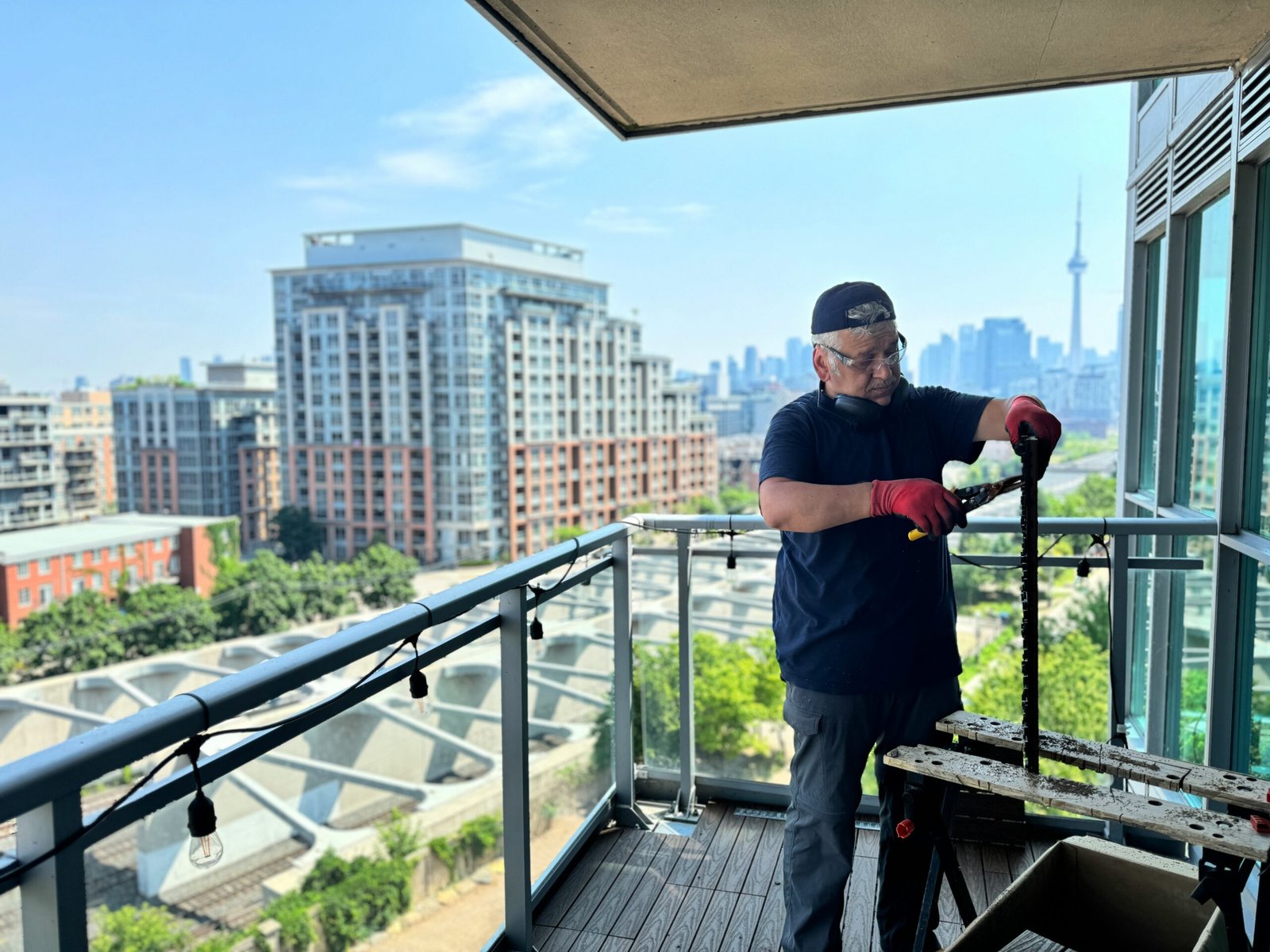 Interior window cleaning service