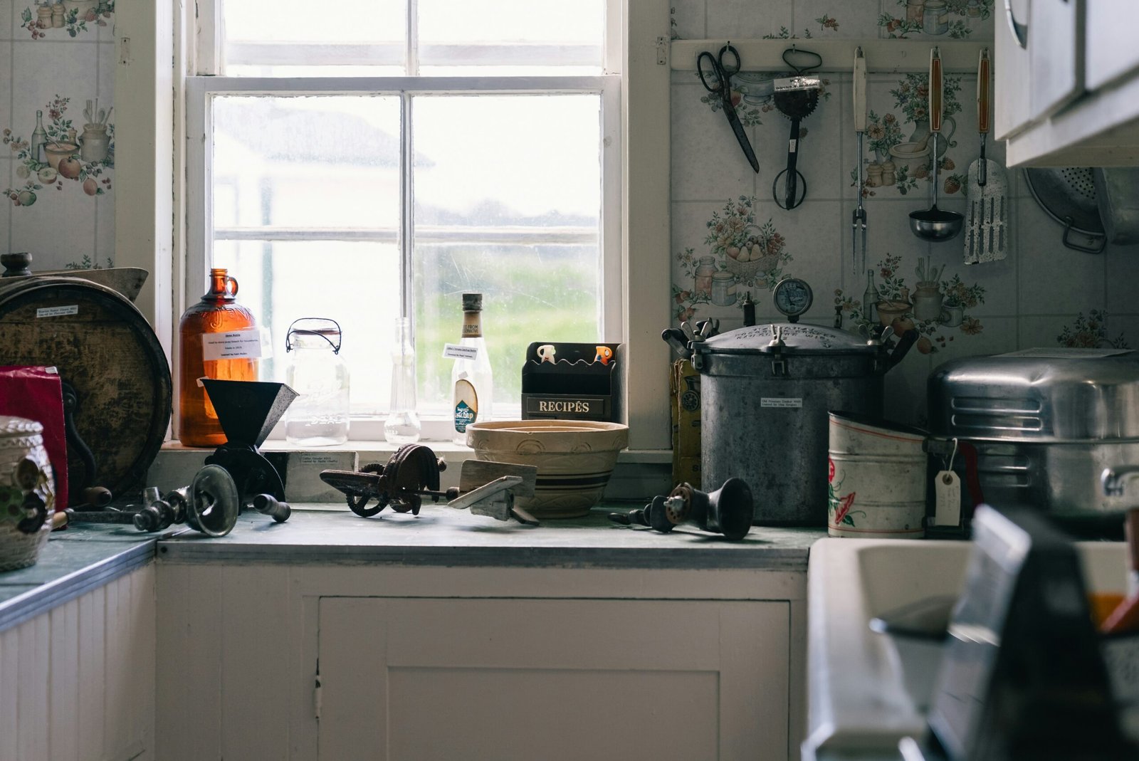 Before kitchen cleaning